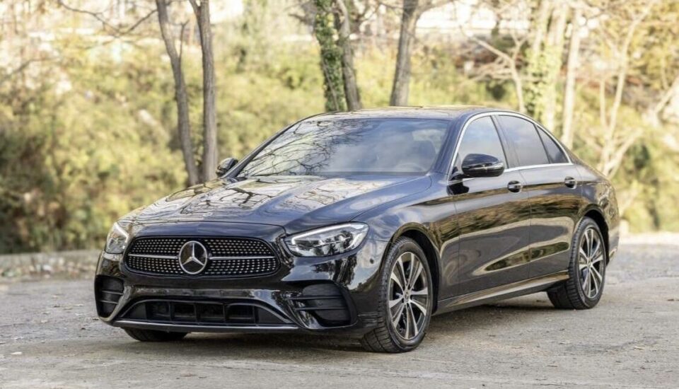 Mercedes E 220